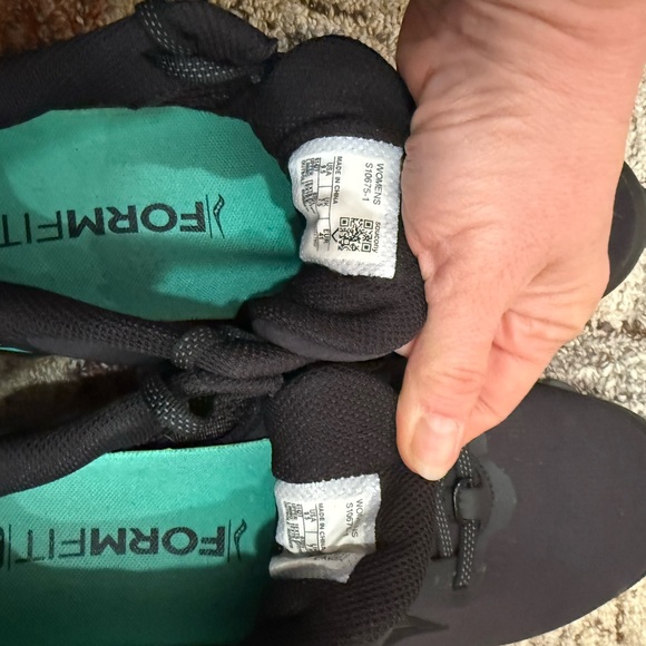 Saucony Peregrine Ice+ Black Outdoor Running Sneakers Shoes Worn Once Size 9.5 - Picture 6 of 9